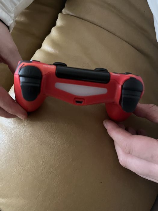 Controller ps4 nou cu fir model militar si dau si la schimb