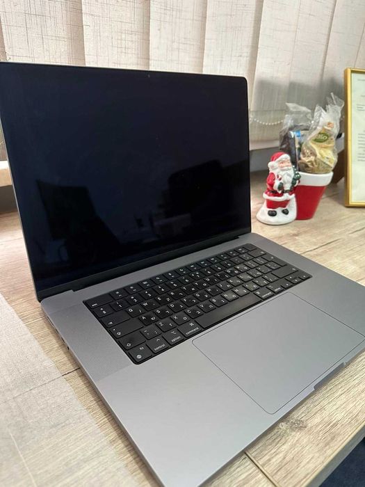 MacBook Pro 16-inch – Model 2021 (A2485) – CPU 10-core, GPU 16-core