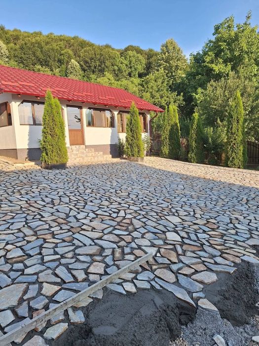 Vând si montez Piatră Naturala