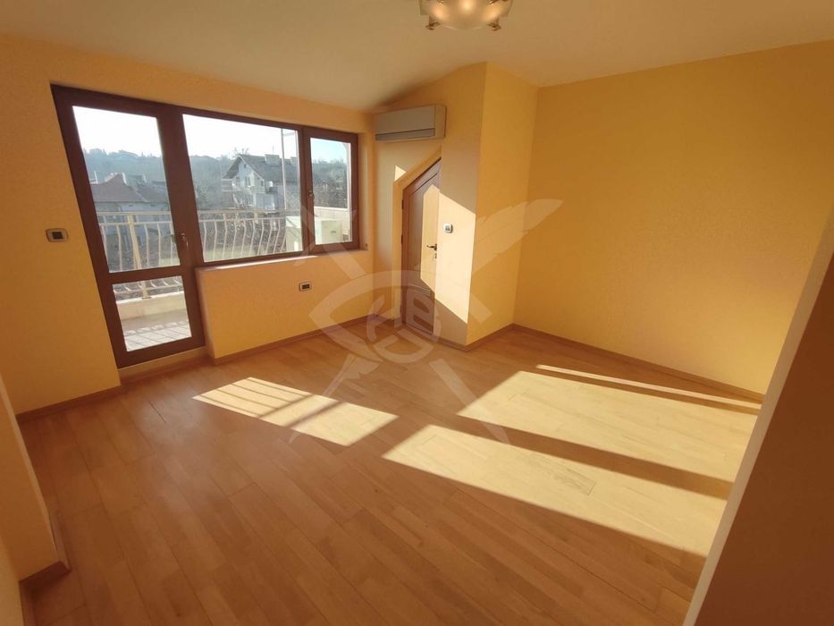 Продава се Тристаен апартамент в Варна, Галата - 158 кв.м за 1254 €/кв.м - Снимка #1