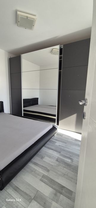 Inchiriez apartament