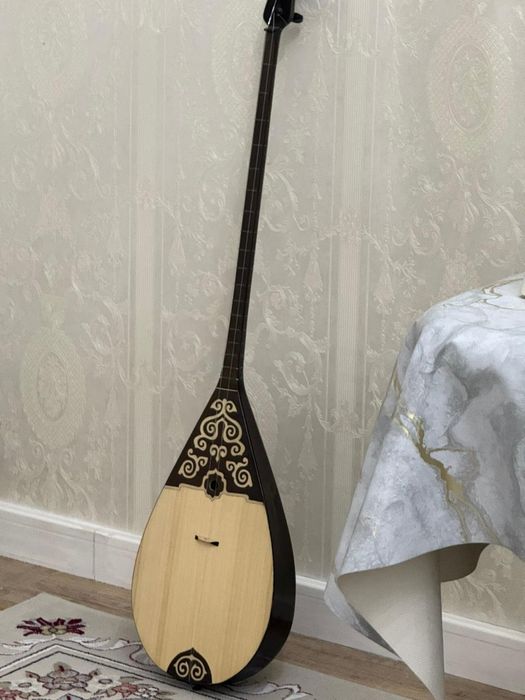 Домбыра сатылады Продается домбра