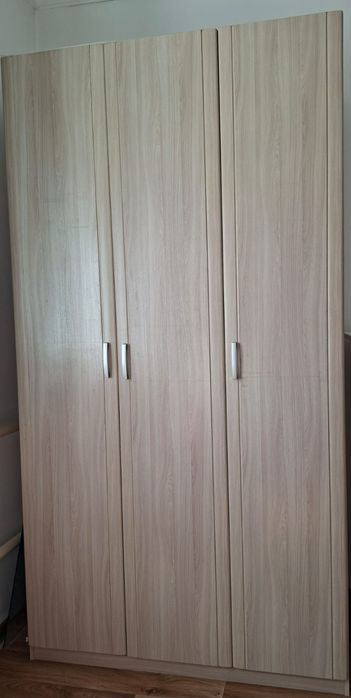 Продаю качественный белорусский шкаф