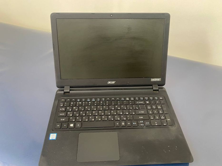 Lenovo va Acer noutbooklar sotiladi