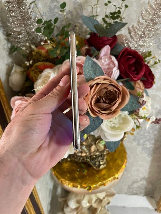 В продаже Айфон Х. 256GB.