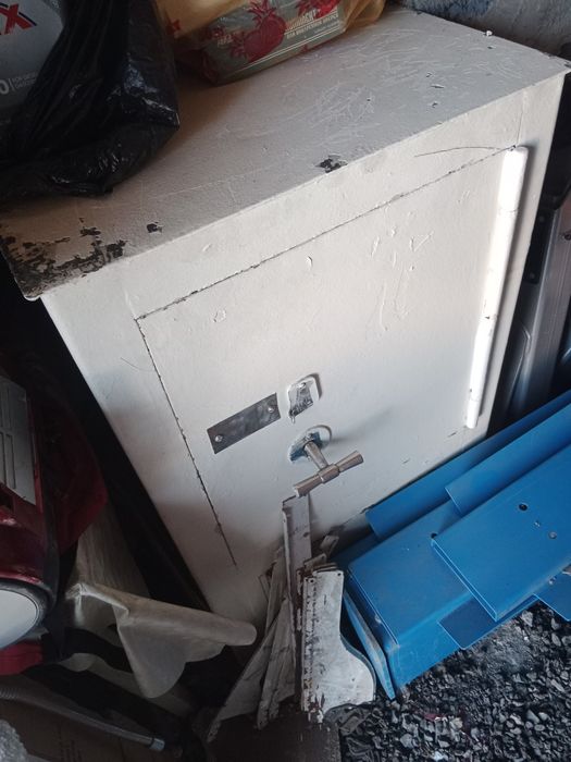 Сейф для дела предприятия