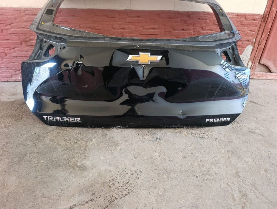 Trekir bagaj sotoladi srochni 500min