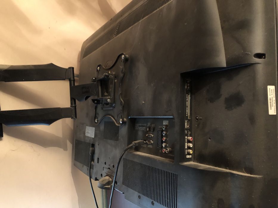 Телевизор LG 120 диагональ