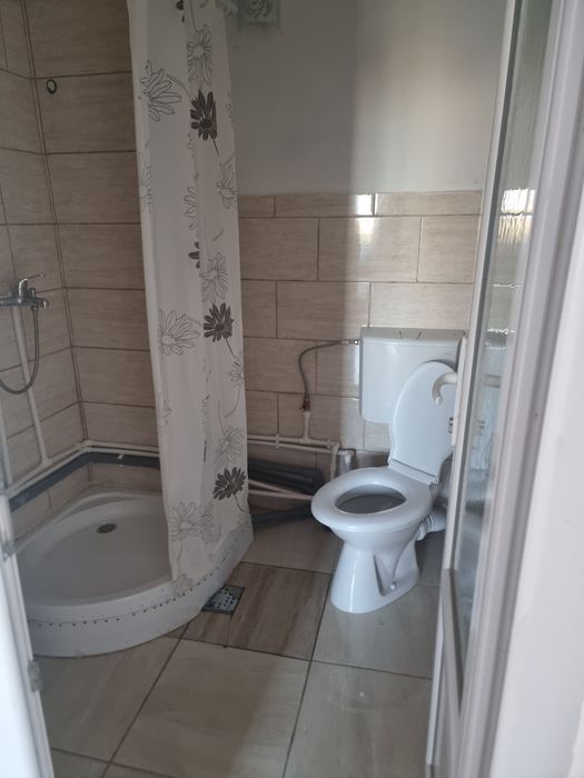 Apartamente 2 camere de închiriat.