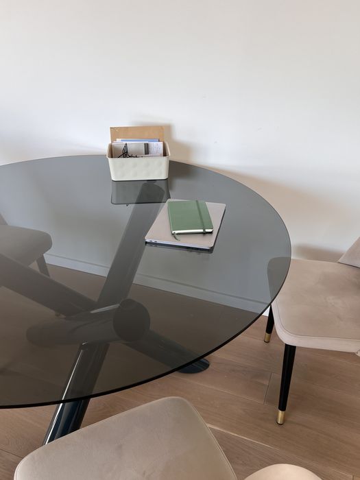 Masă dining rotundă sticlă + picioare metal, Ø140 cm, negociabil