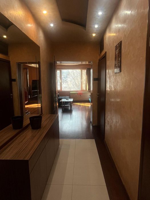 Дава се под наем Тристаен апартамент в София, Изток - 87 кв.м за 650 € - Снимка #8