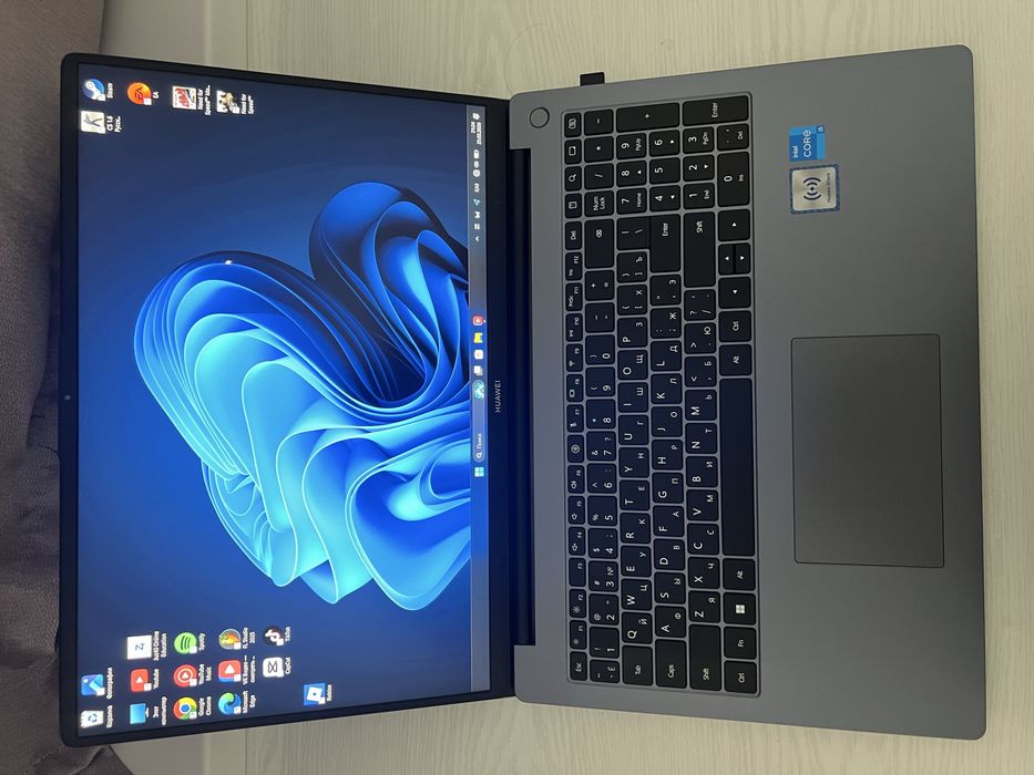 Ноутбук Huawei D16 2024