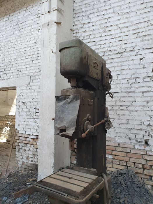 Сверлильный станок