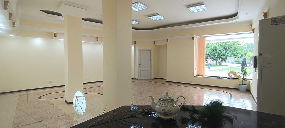 В центре города Ташкента пл. Хамида Алимджана 95 м2
