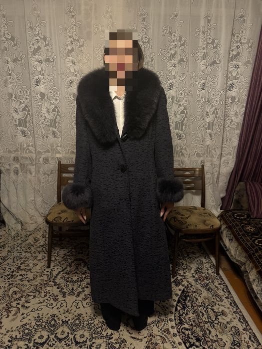 Женское пальто с мехом