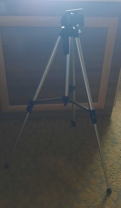 Штатив для фотоаппарата