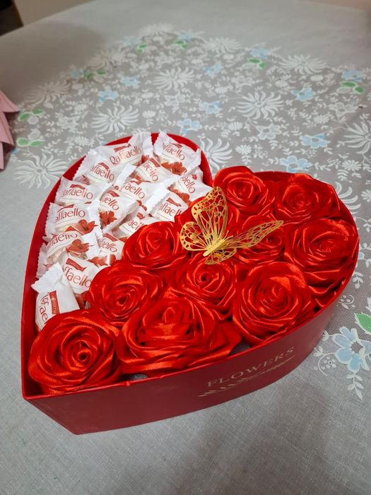 Букет из атласных  лент