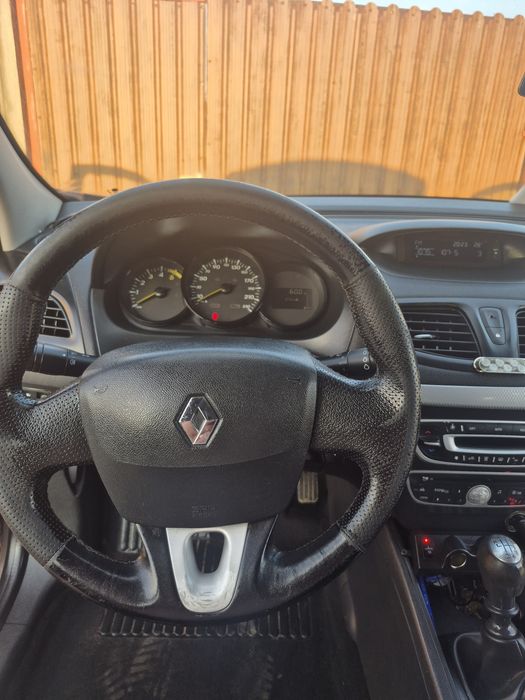Vand Renault Fluence 2011 1.5DCI 2100EURO