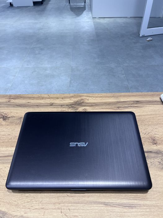 Ноутбук Asus X541U