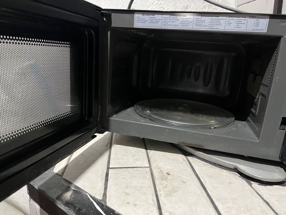 Продаю Микроволновку