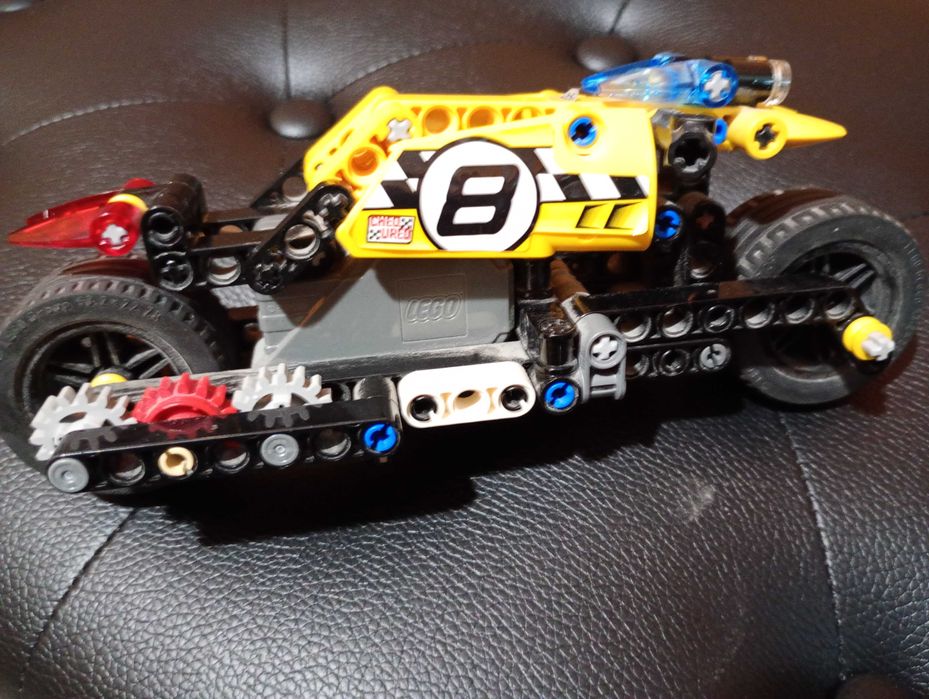 Lego Technic motocileta