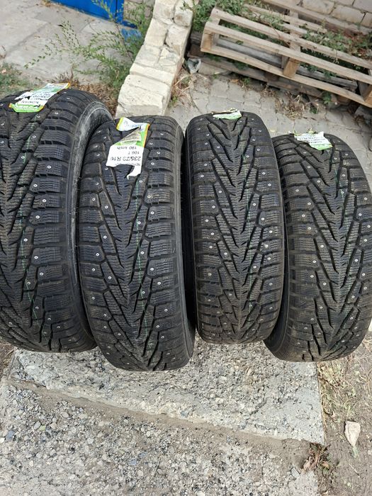 Продам шины 235/70/16 нокиа