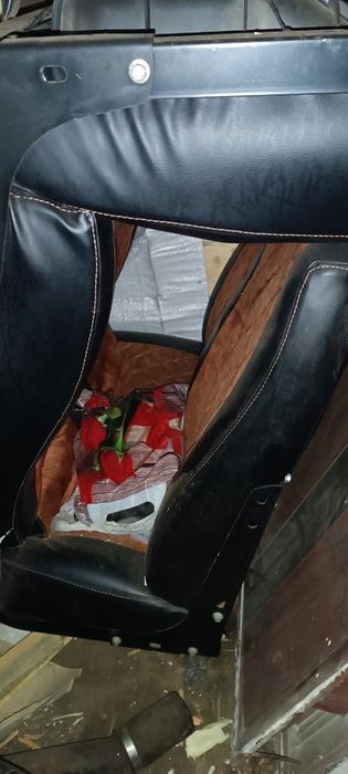 Сиденя и боллон газельге