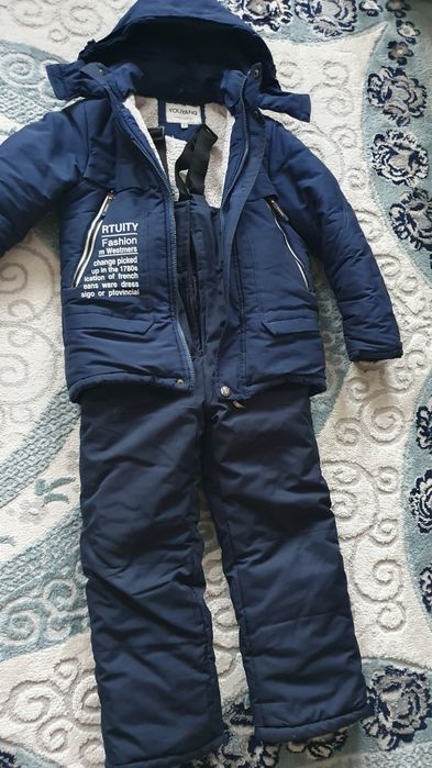 Продам два комбинезона