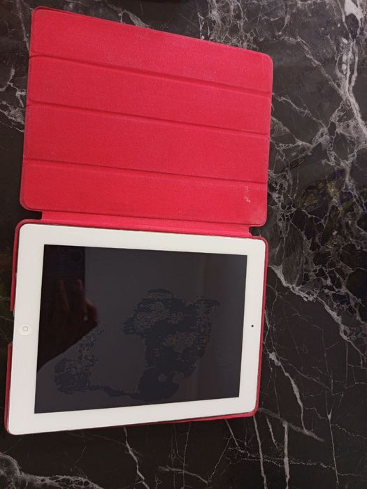 Продам Айпад на запчасти