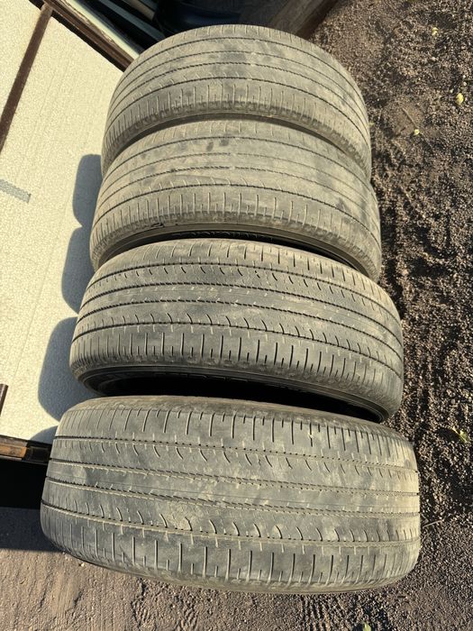 Продам комплект летних шин,