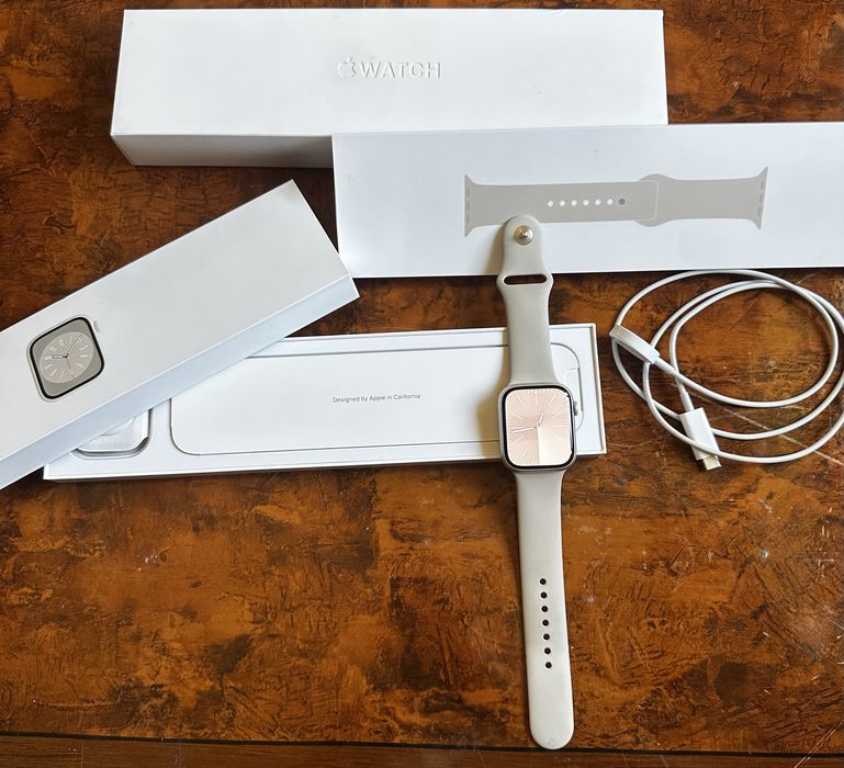 iWatch 8/45 98% starlight