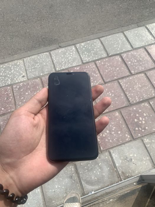 продам   айфон х