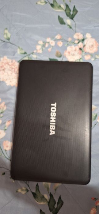 Лаптоп Toshiba за продажба! СПЕШНО!!