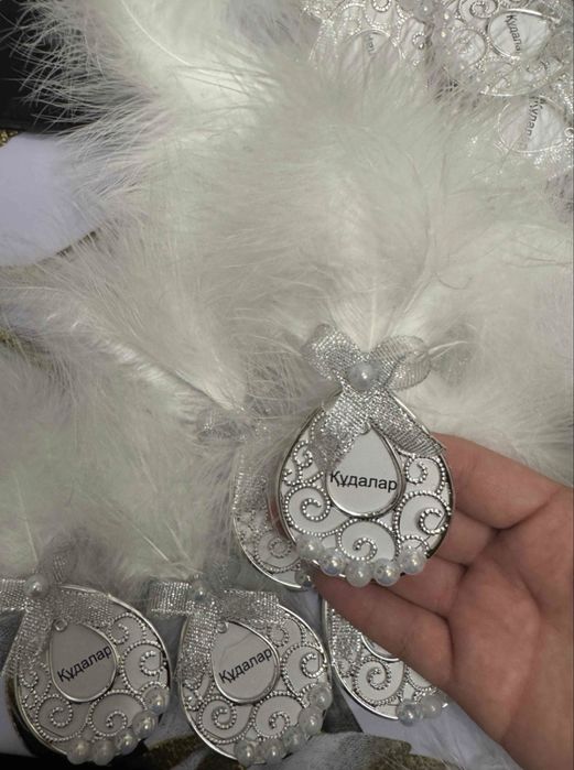 Значки для  құдалар  . Срочно продам , новые