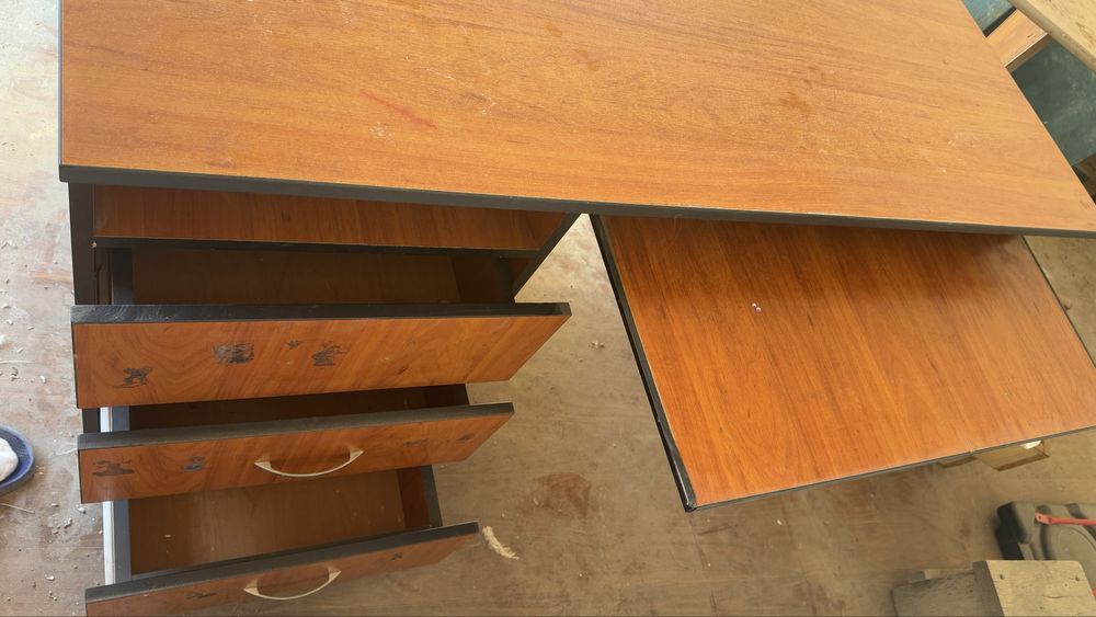 Столик ( компьютерный)