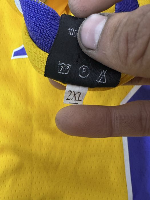 Продам комплект Los Angeles Lakers №6