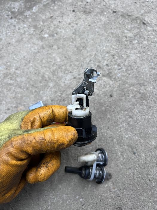 Vand set yale+contact Dacia Duster 2014/2017