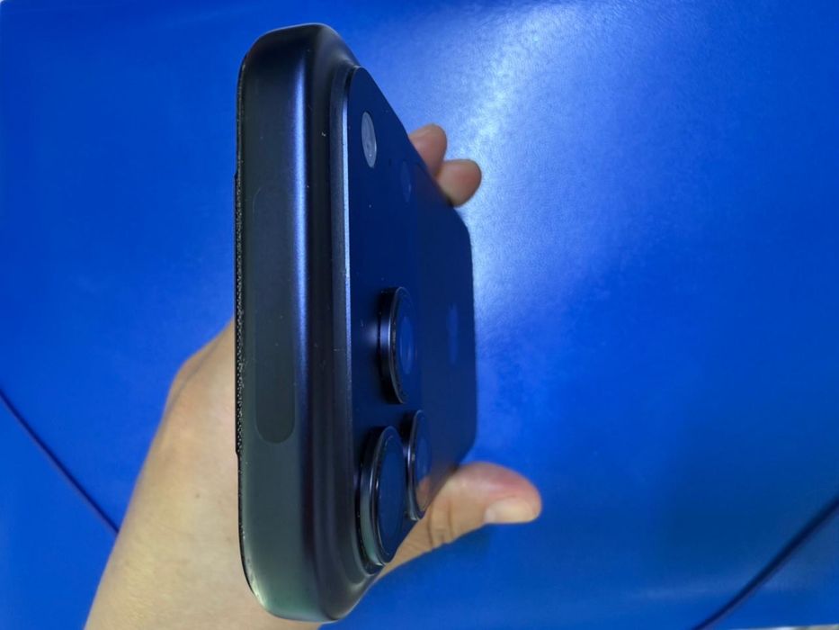 Айфон 17 про продам оригинал