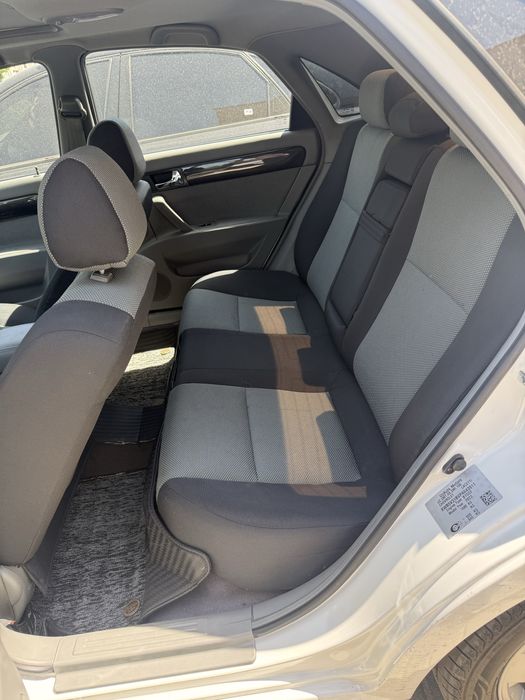 Chevrolet Gentra 2023 yil tozza kraska