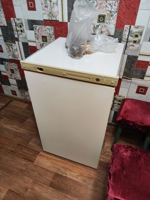 Холодильник рабочий