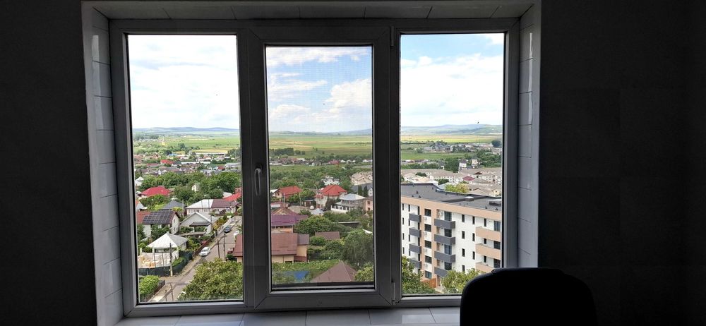 Vând apartament 3 camere