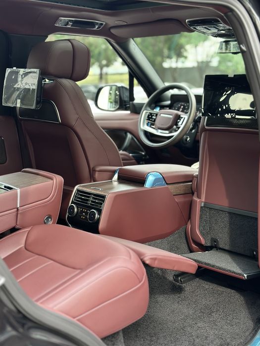 Range Rover Autobiography P530 LWB