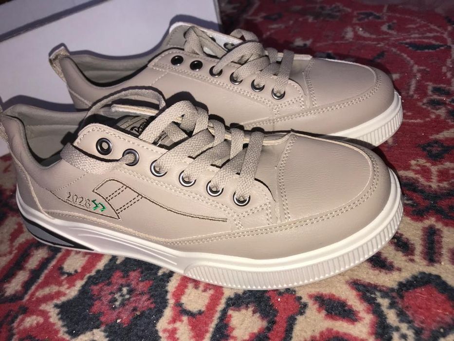 Продам обувь новую