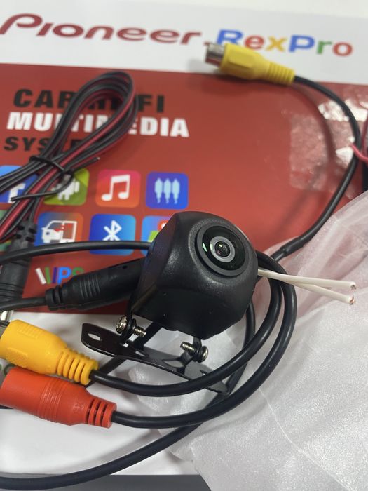 продам Магнитолу Андройд с Камерой