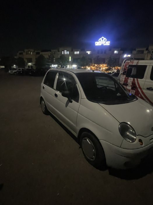 Srochna Oq Matiz sotiladi