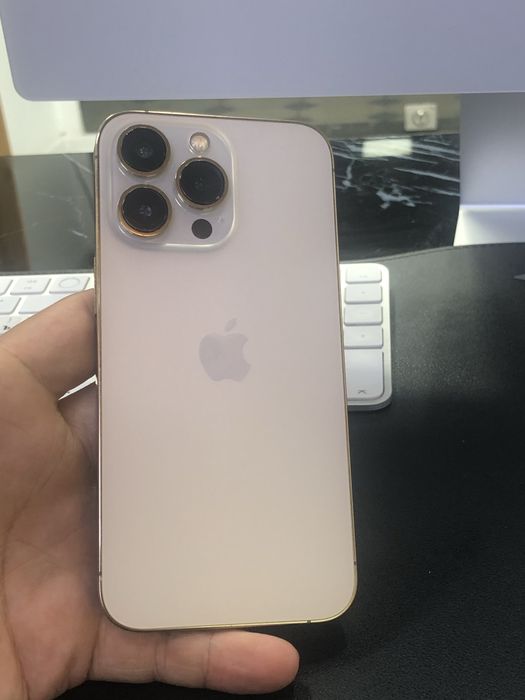 Iphone 13 pro gold