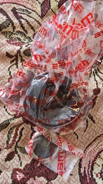 Амортизатор Рено Сандеро Степвей 1