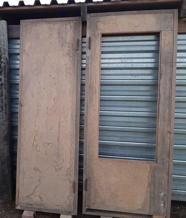 Двери деревянные