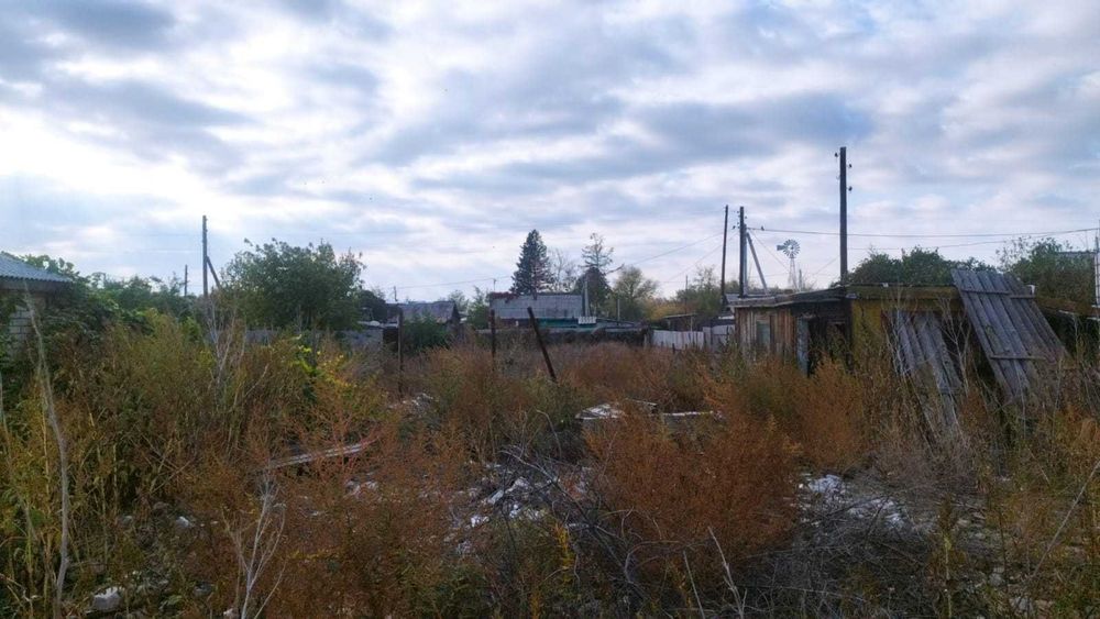 продам дачный участок Восточный правый ( 7 тополей)