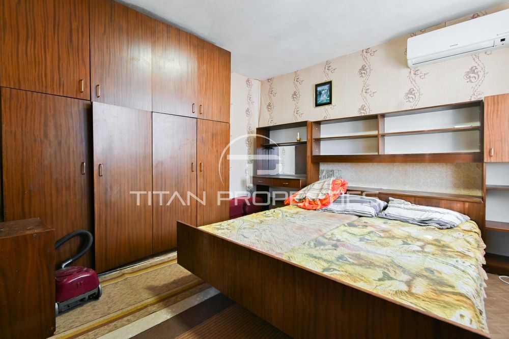 Продава се Къща в с. Владая, Област София-град - 180 кв.м за 1556 €/кв.м - Снимка #1